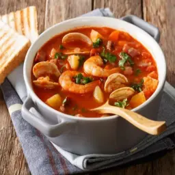 شوربة سي فود بالطماطم